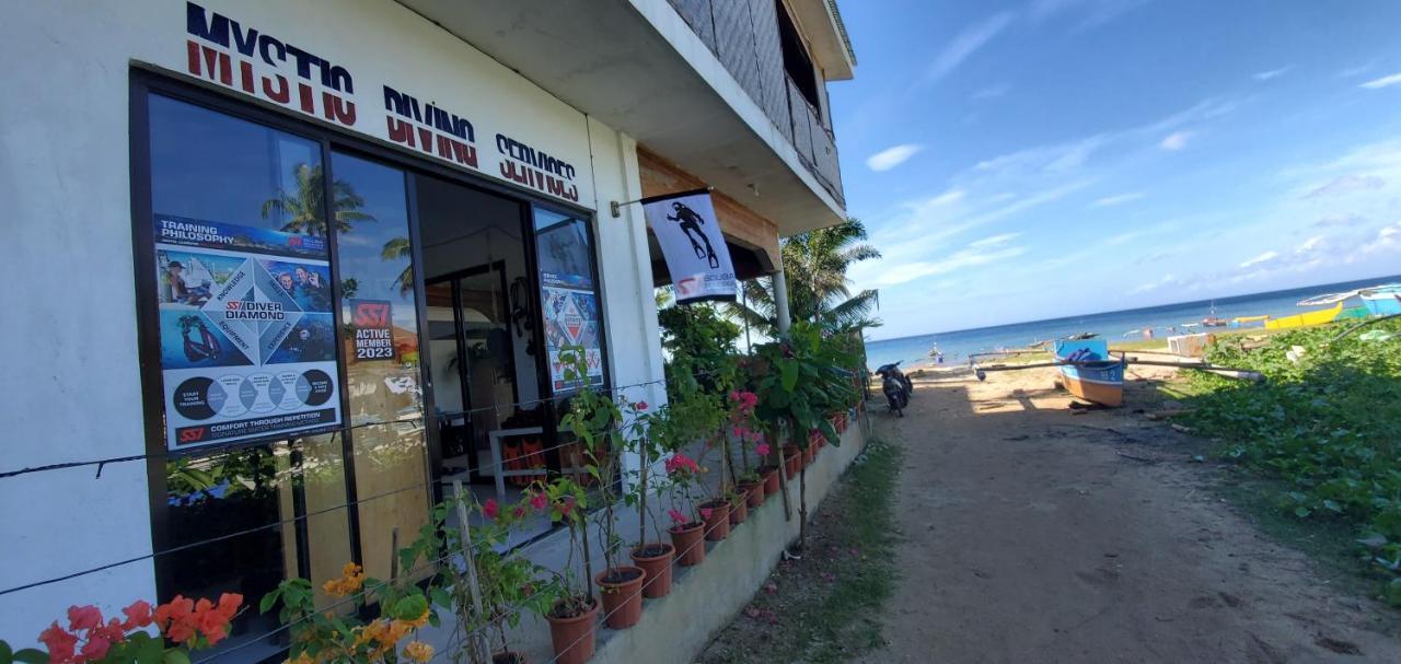 Bougainvillea Guesthouse San Juan (Siquijor) Exterior photo